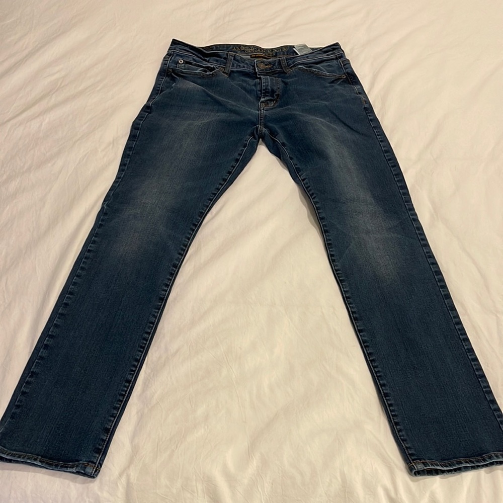 Like New 32x32 American Eagle Jeans 360° Extreme Flex!